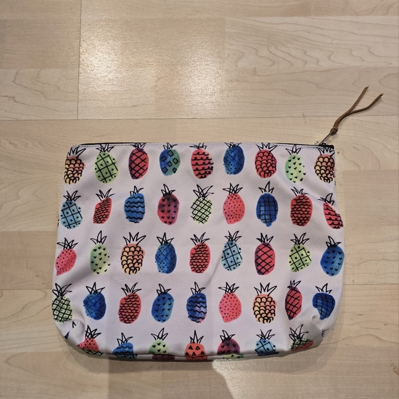 Pura Vida Pineapple Bag - Picture 4 of 6